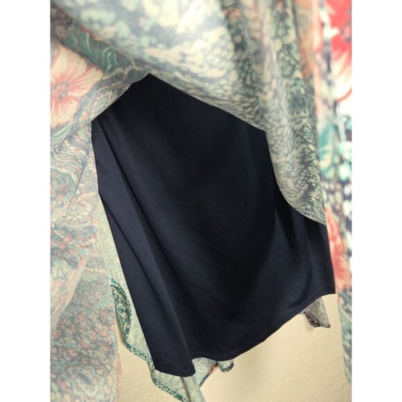 Catherines Blouse Size 0X Mesh Lined Floral Short Sleeve - Picture 4 of 6